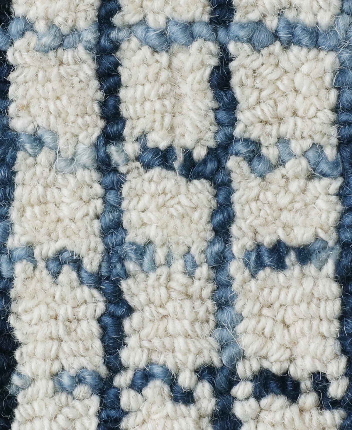 Lr Home Astrid Cri-295 2'6"x8' Runner Area Rug In Navy,ivory