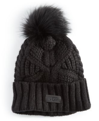 UGG® - Cable Knit Pom Beanie