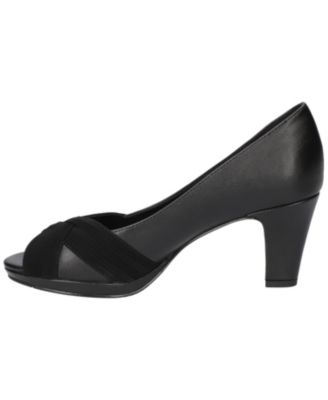Women's Lavish Platform Pumps