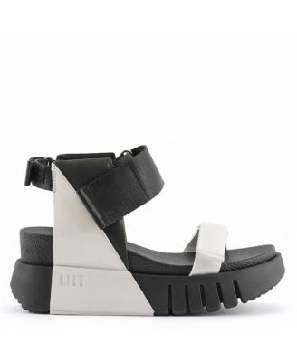 United Nude