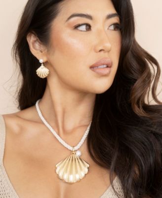 Scallop Shell with Cultivated Pearl Earrings