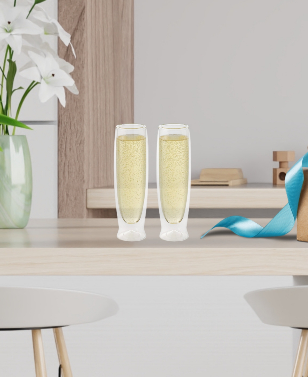 Oggi Set Of 2, 6oz Double Wall Insulated Champagne Flutes In Clear