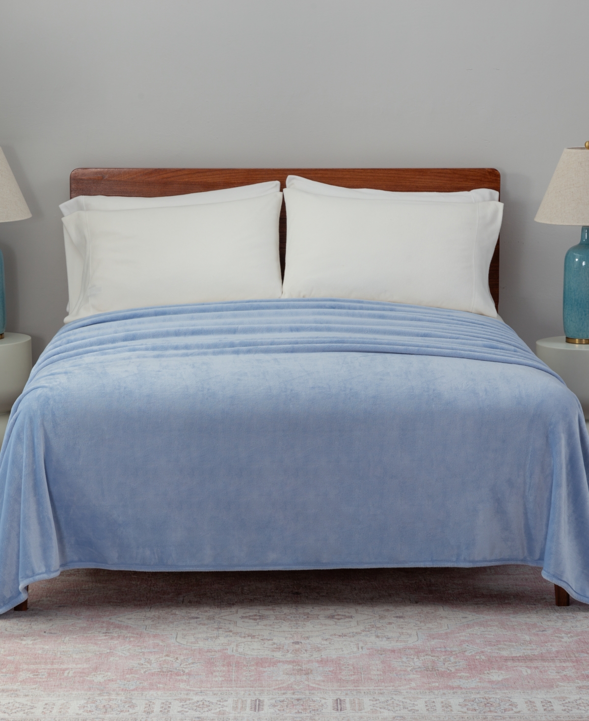 Berkshire Classic Velvety Plush Blanket, Twin, Exclusively At Macy's In Kentucky Blue