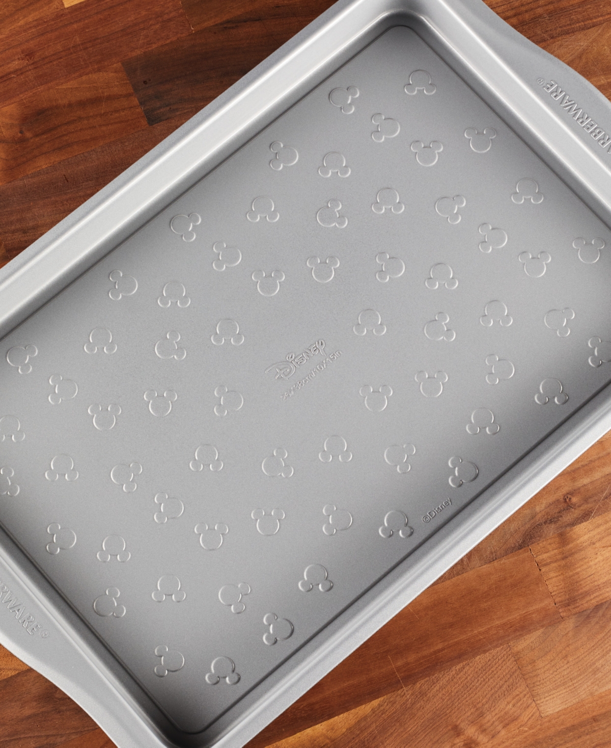 Farberware Disney Bake With Mickey Mouse Steel 4-piece Bakeware Set In Black