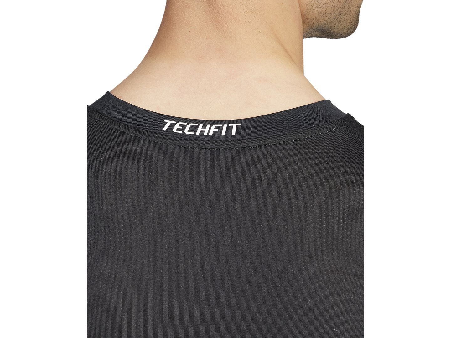 Мужская футболка adidas Tech-Fit Compression Crewneck, цвет: Чёрный — фото 3