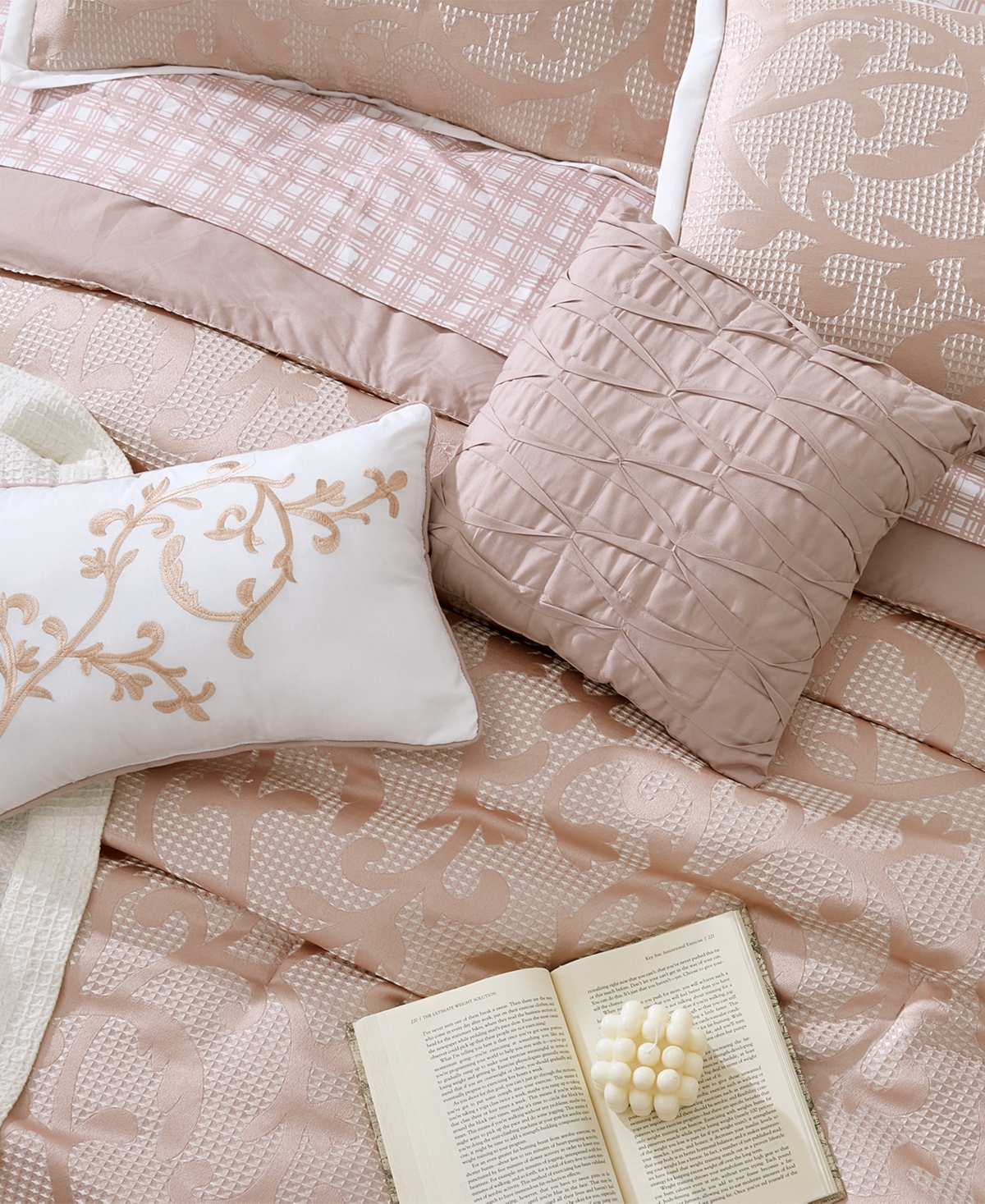 Stratford Park Johnella Paisley 14-Pc. Comforter Set, California King