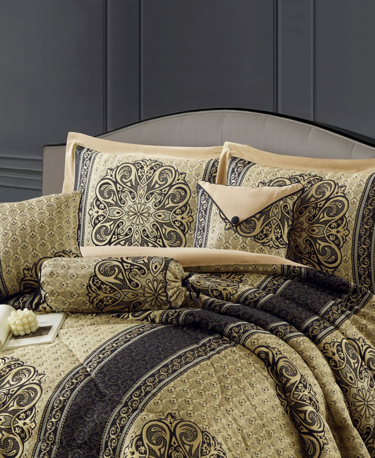 Stratford Park Myhand Medallion 7-Pc. Comforter Set, California King