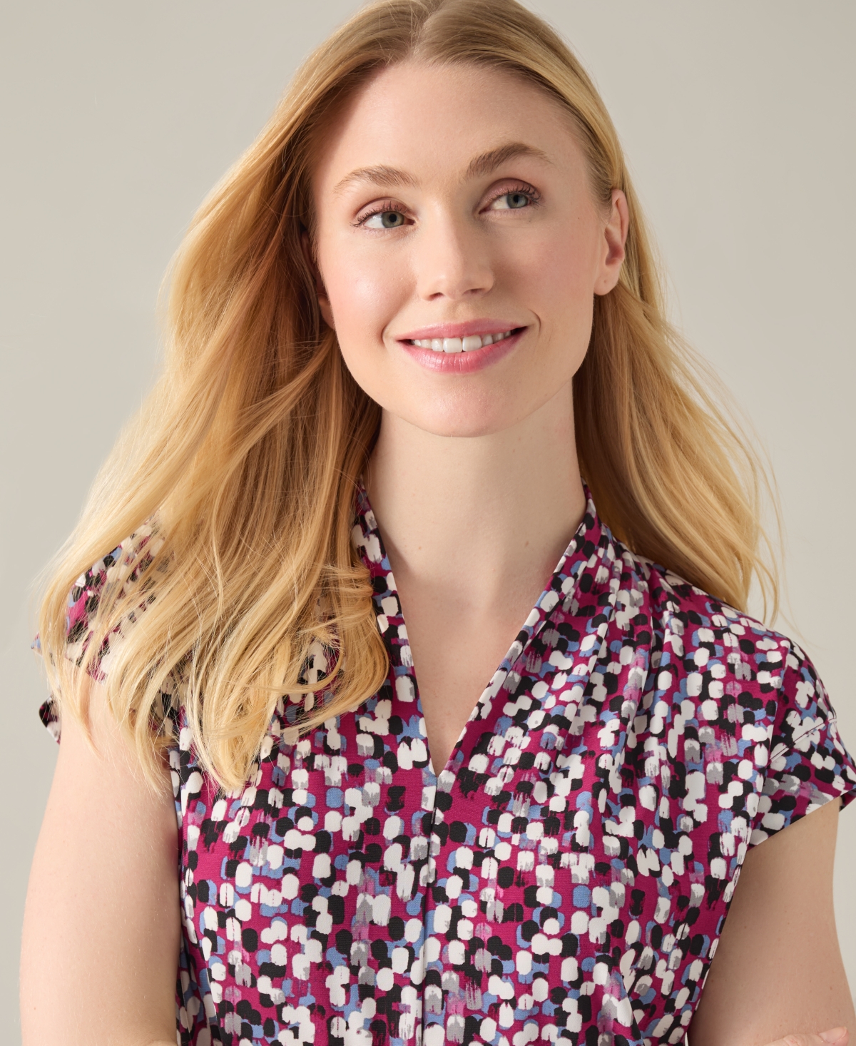 Kasper Women's Pleated V-Neck Cap-Sleeve Blouse -Vanilla Ice Multi