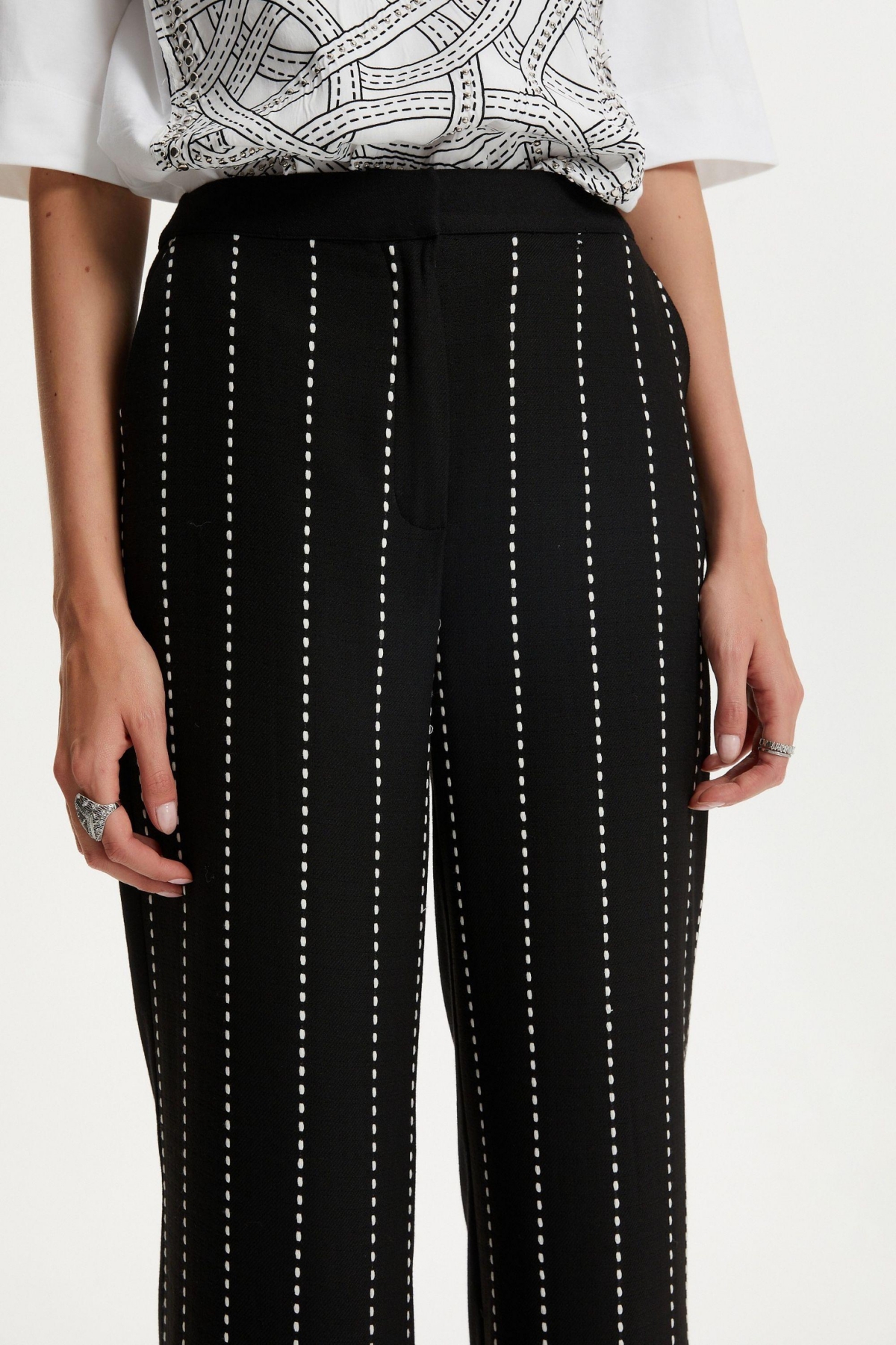 Nocturne Women's High Waisted Pintuck Stitched Pants