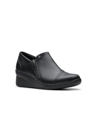 Women's Collection Suttyn Zip Shoes