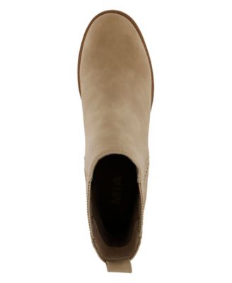 Women's Jody Lug Sole Chelsea Booties