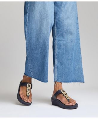 Women's Fino Crystal Chain Leather Toe-Post Sandals