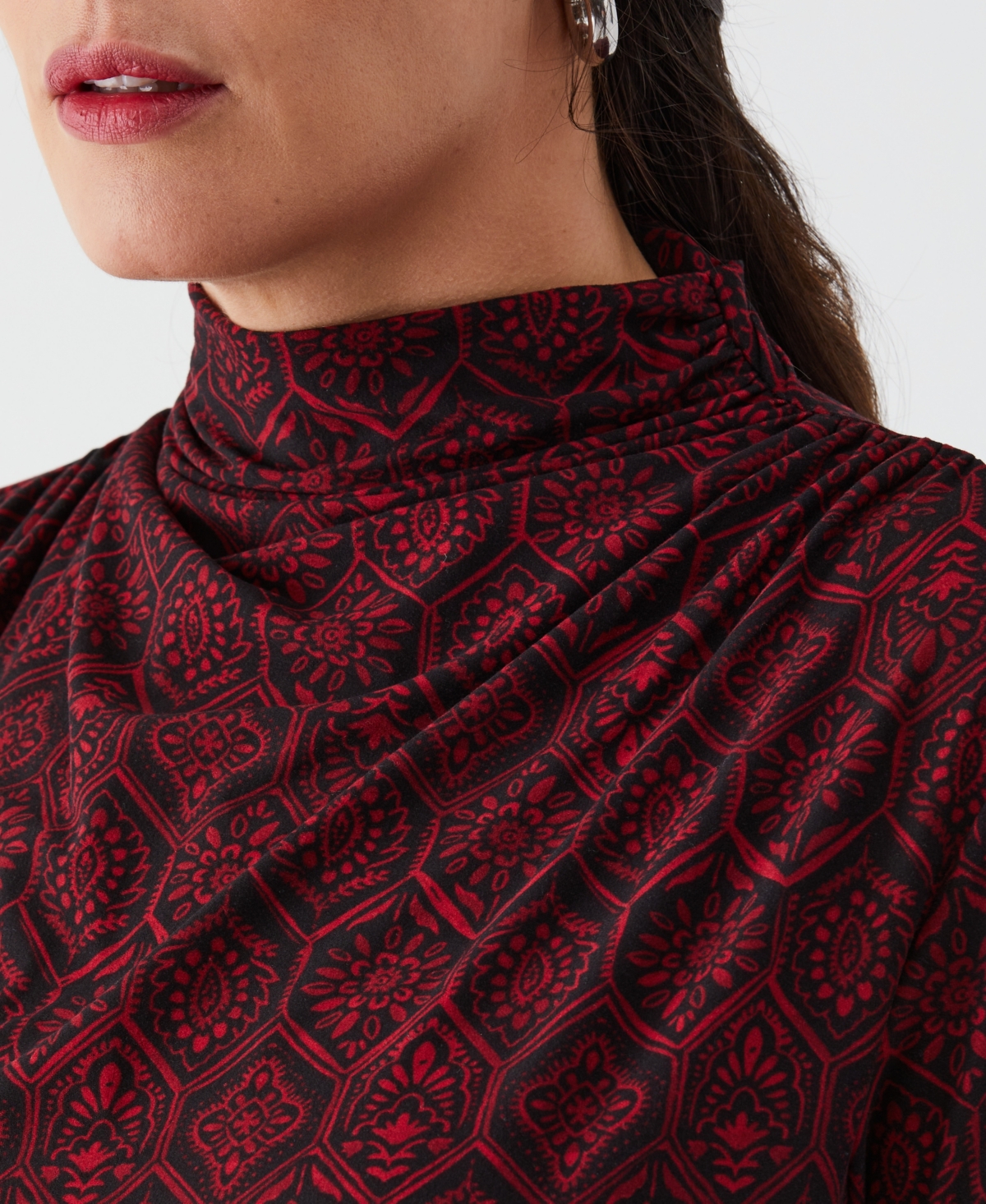Ella Rafaella Plus Size Honeycomb Mosaic Print Ruched Mock Neck Top