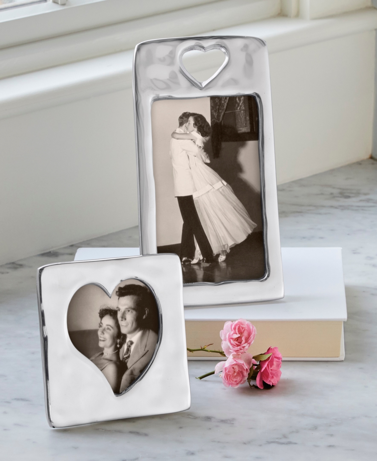 Mariposa Open Heart Frame, 4 X 6