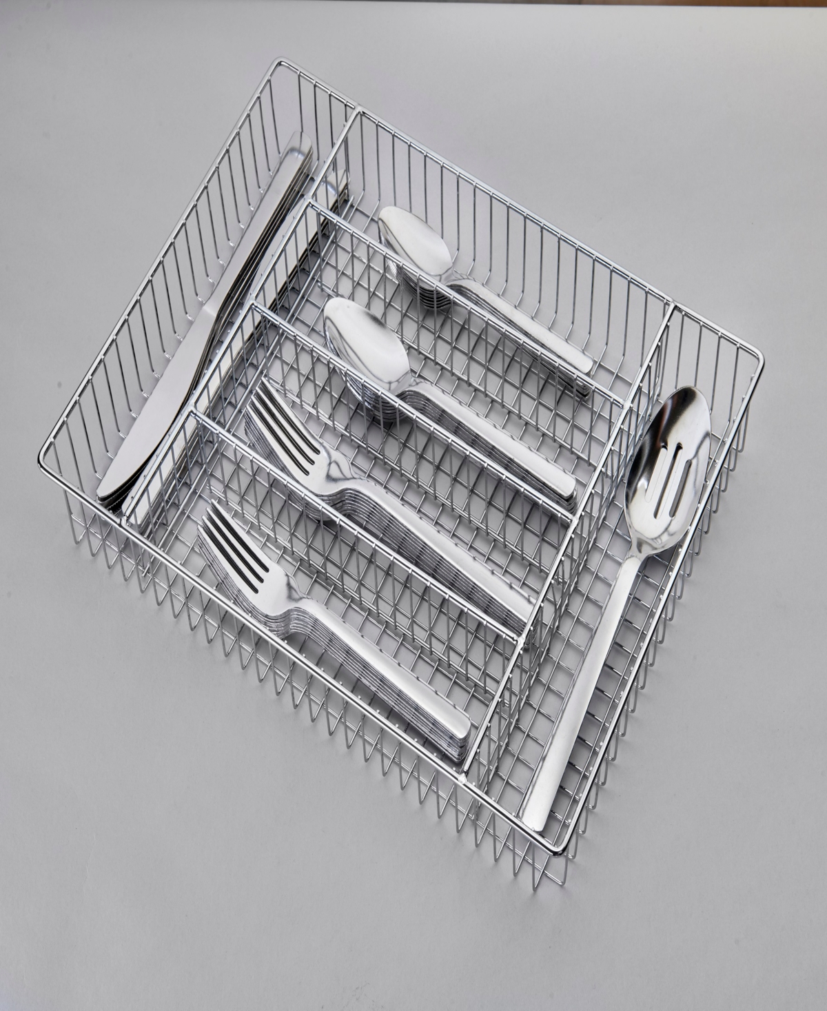 Ornative Anakin Service For 8 42 Piece Flatware Set With Wire Caddy In Silver