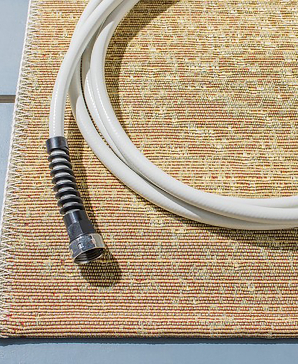 Safavieh Barbados Indoor/Outdoor BAR550A 2'8