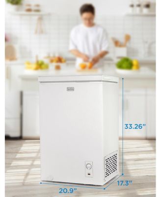 BLACK+DECKER 2.7 Cu. Ft. Compact Chest Freezer, Deep Freezer Holds Up To 94.5 Lbs. of Frozen Food, Removable Storage Basket, Mechanical Temperature Control, Manual Defrost, R600a Refrigerant, BCFK726, White