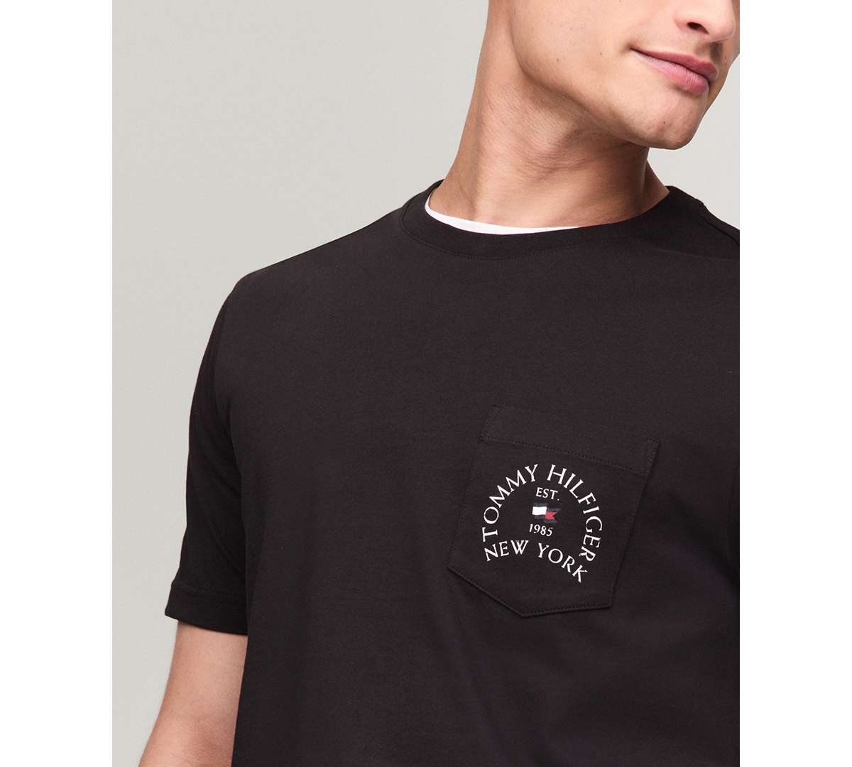 Tommy Hilfiger Men's Short Sleeve Crewneck Arch Pocket T-Shirt