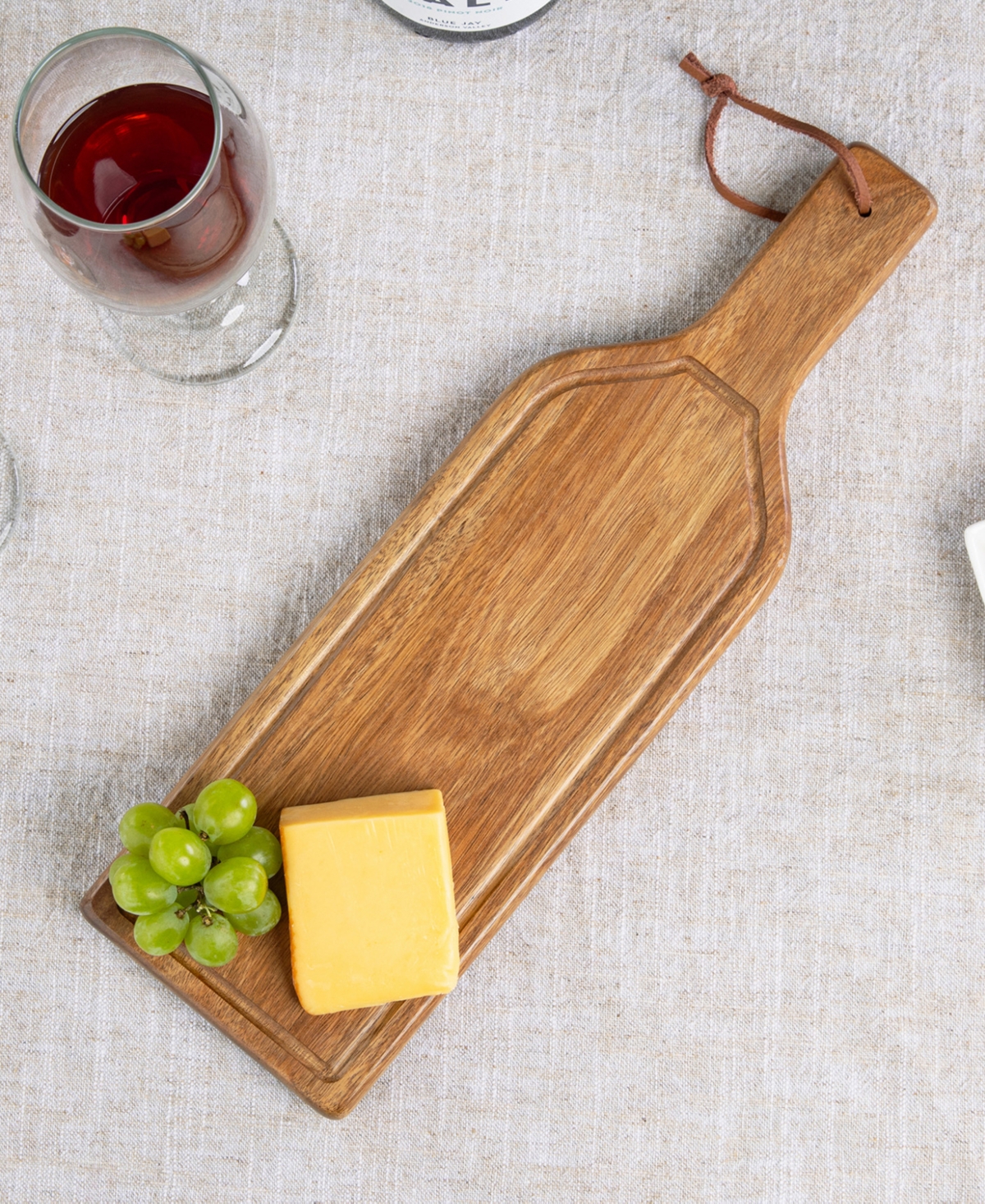 Toscana Botella Acaciacheese Cutting Board Serving Tray In Acacia Wood