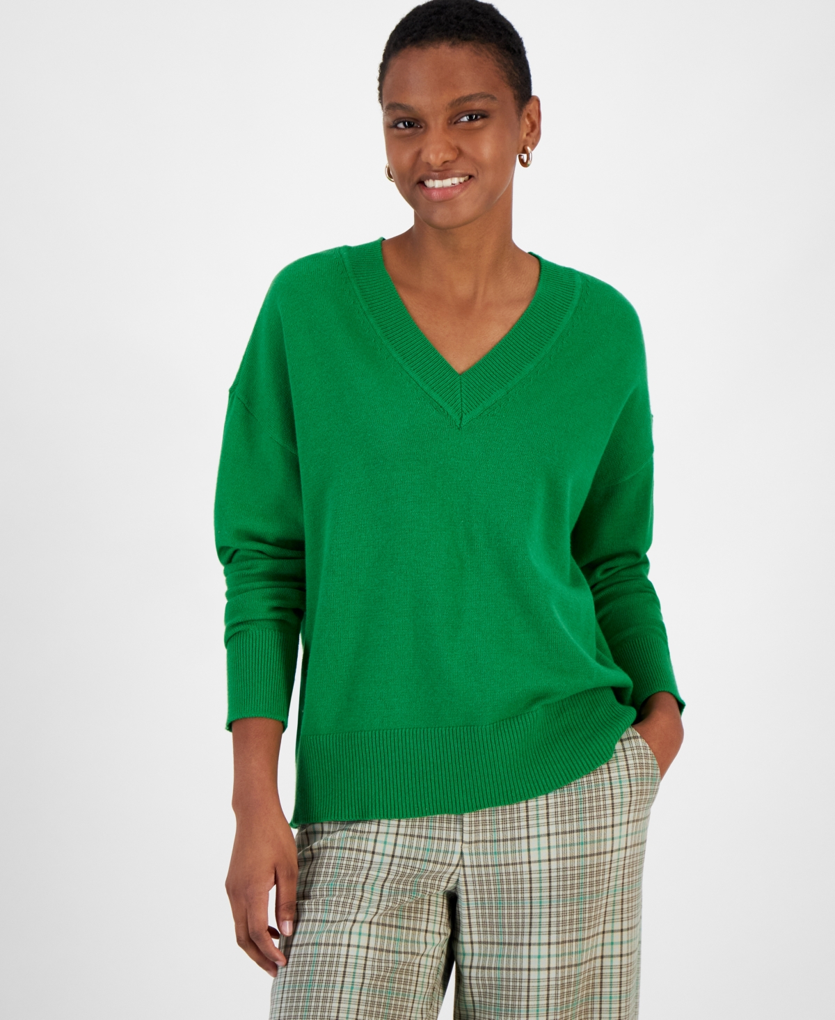 Women's V-Neck Dropped-Shoulder Sweater, Created for Macy's - Acorn Nut Combo