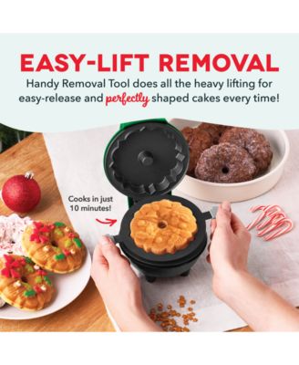 Mini Wreath Bundt&reg; Cake Maker