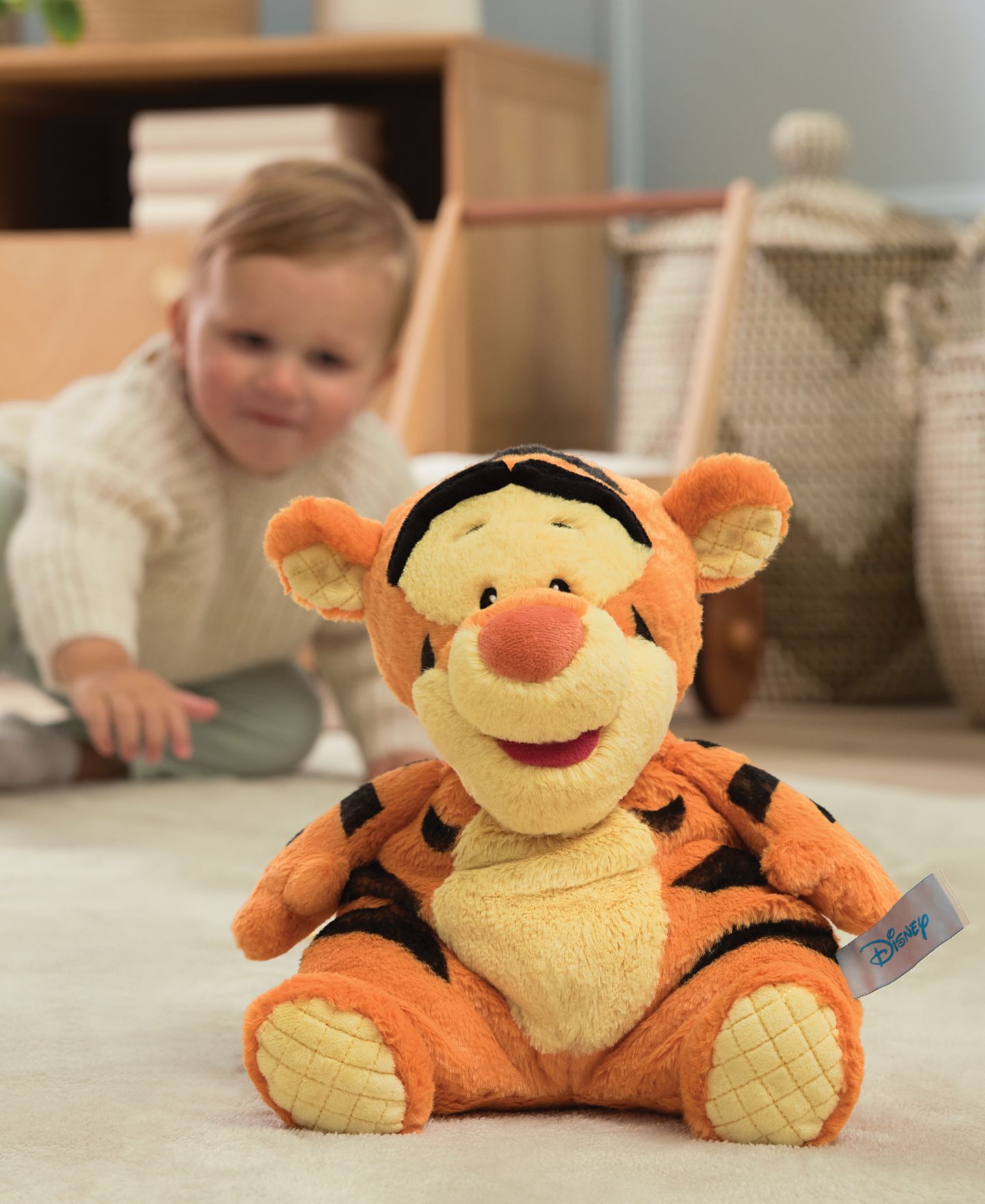 Детская мягкая игрушка Gund® Disney Official Tigger Oh So Snuggly Plush — фото 2