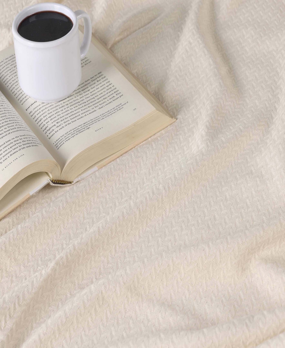 Superior Nobel Cotton Jacquard Dobby Weave Textured Chevron Lightweight Woven Throw, 50" X 60" In Ivory