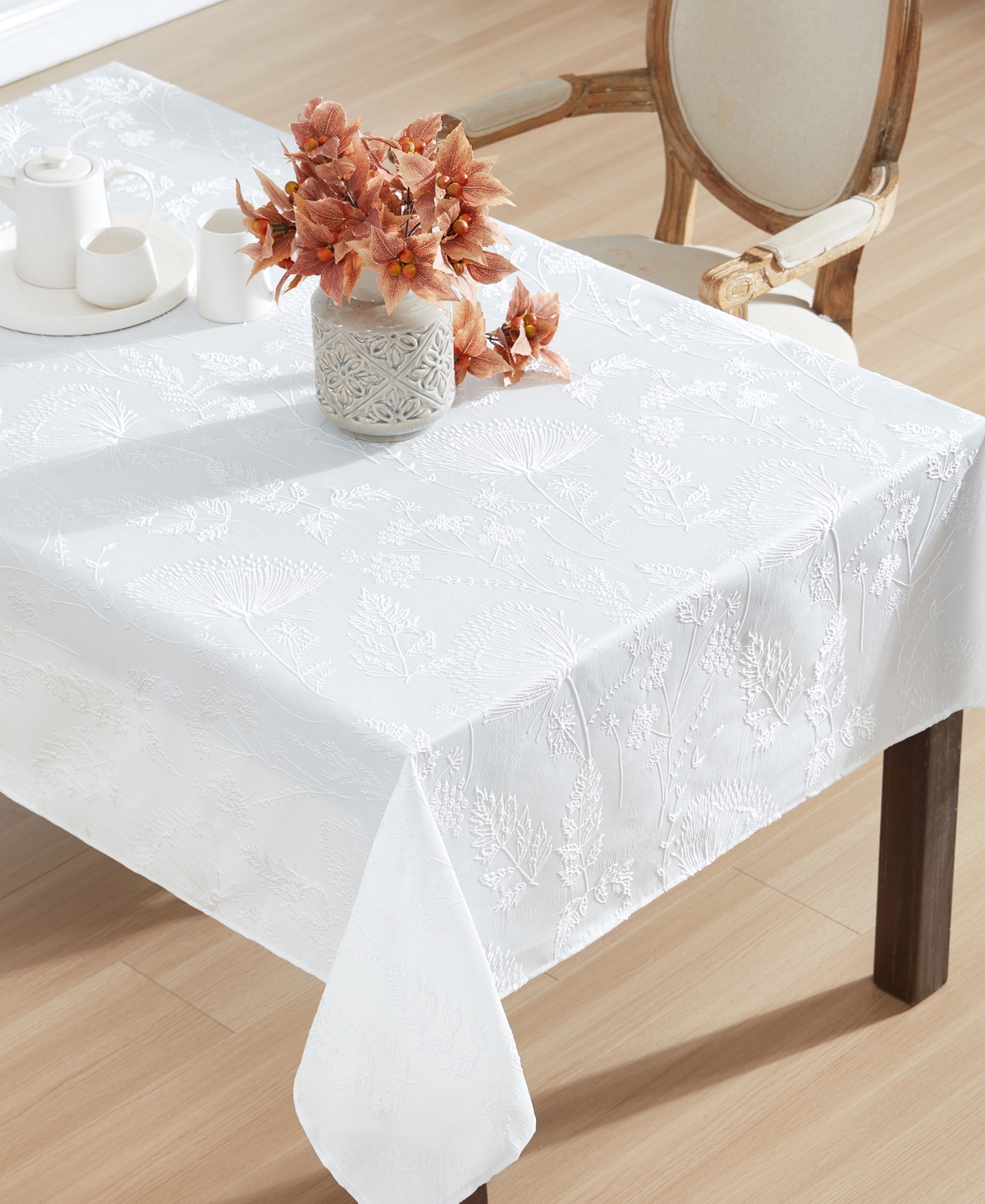 Laura Ashley Raised Woven Tablecloth, 60" X 84" In Cynthia White