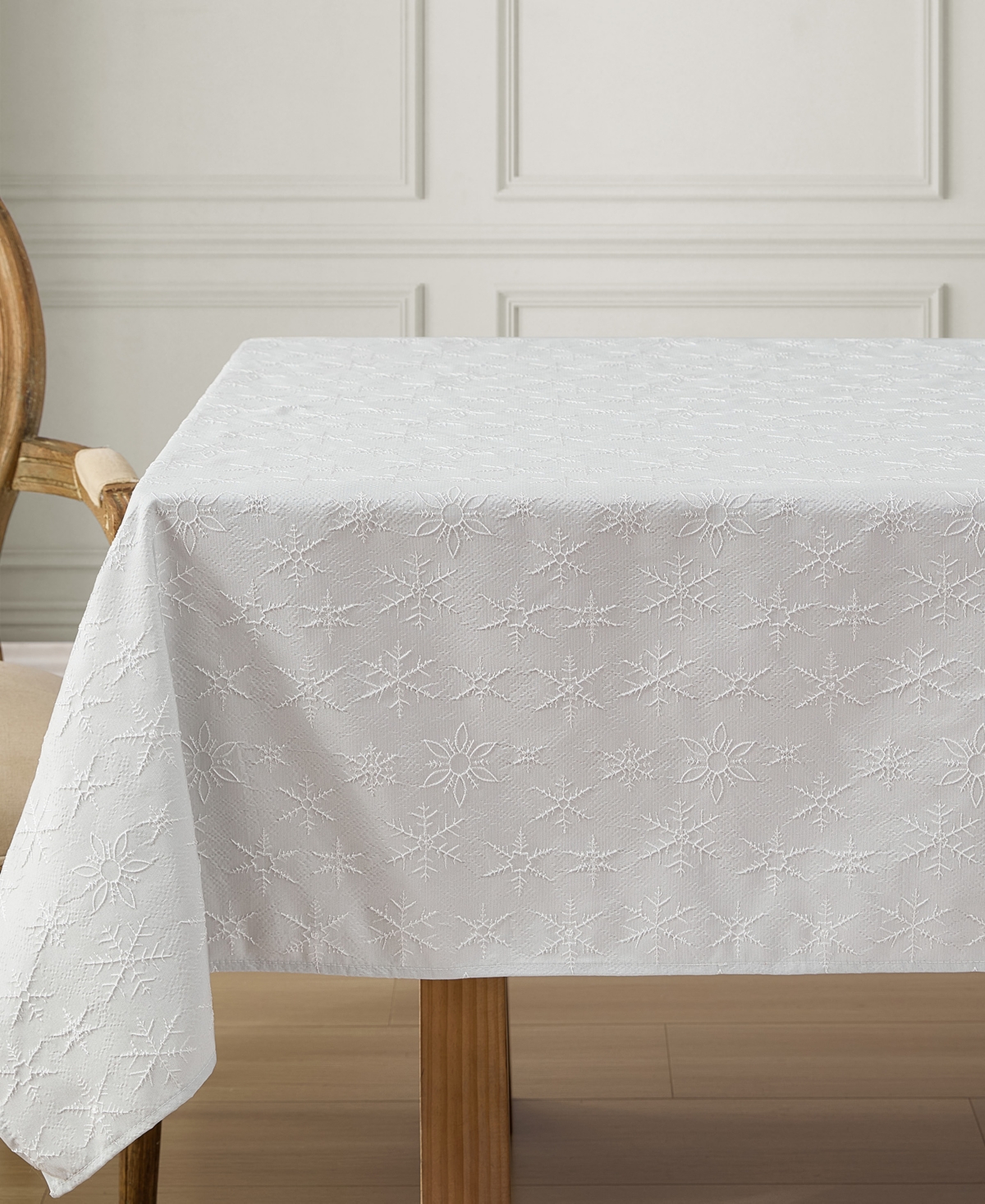 Laura Ashley Raised Woven Tablecloth, 60" X 102" In Snowflake