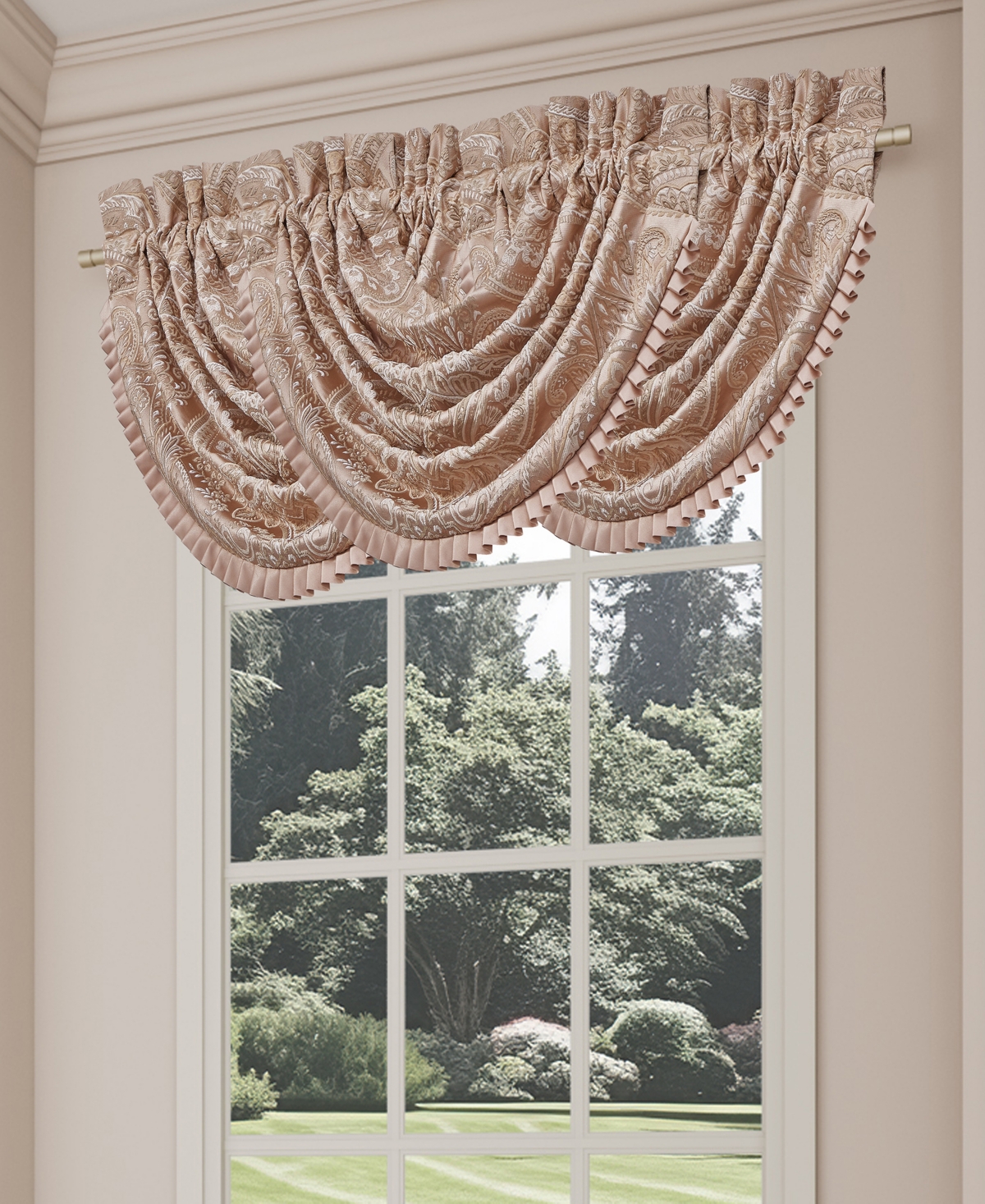 J Queen New York Fiorello Window Waterfall Valance, 33