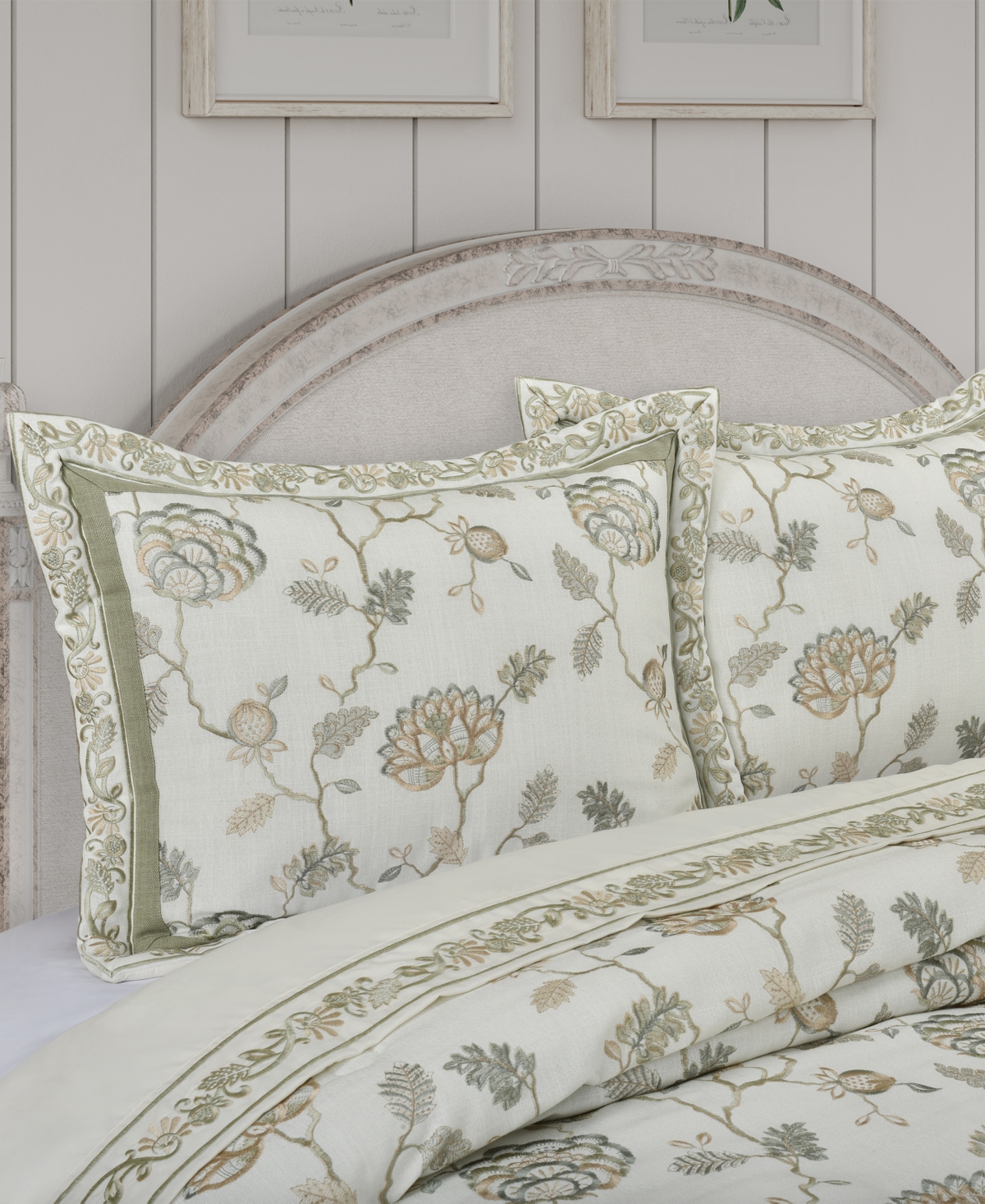 J Queen New York Fairview 4-pc. Comforter Set, Queen In Sage