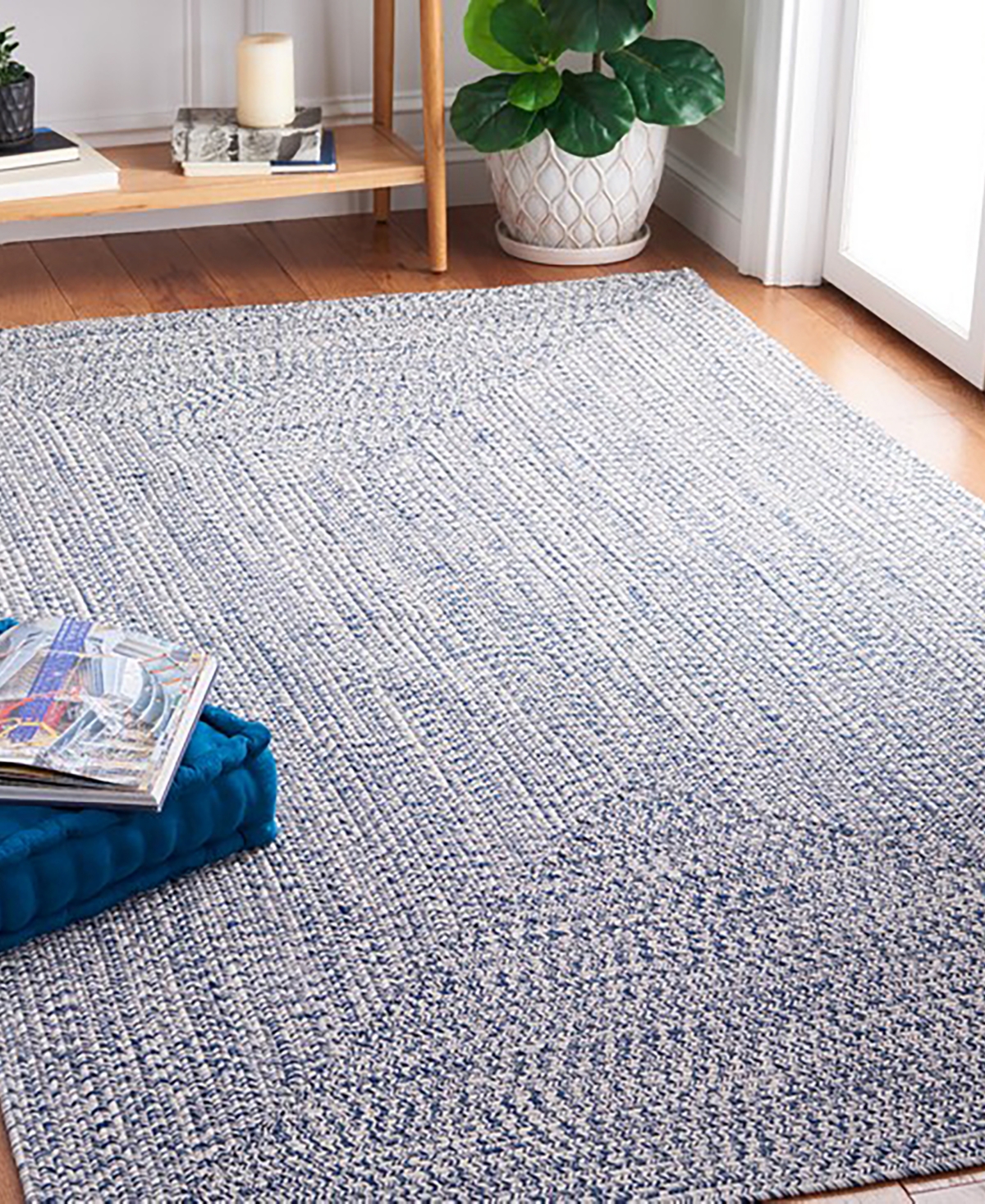 Safavieh Braided BRA201N 7'x7' Area Rug -Ivory