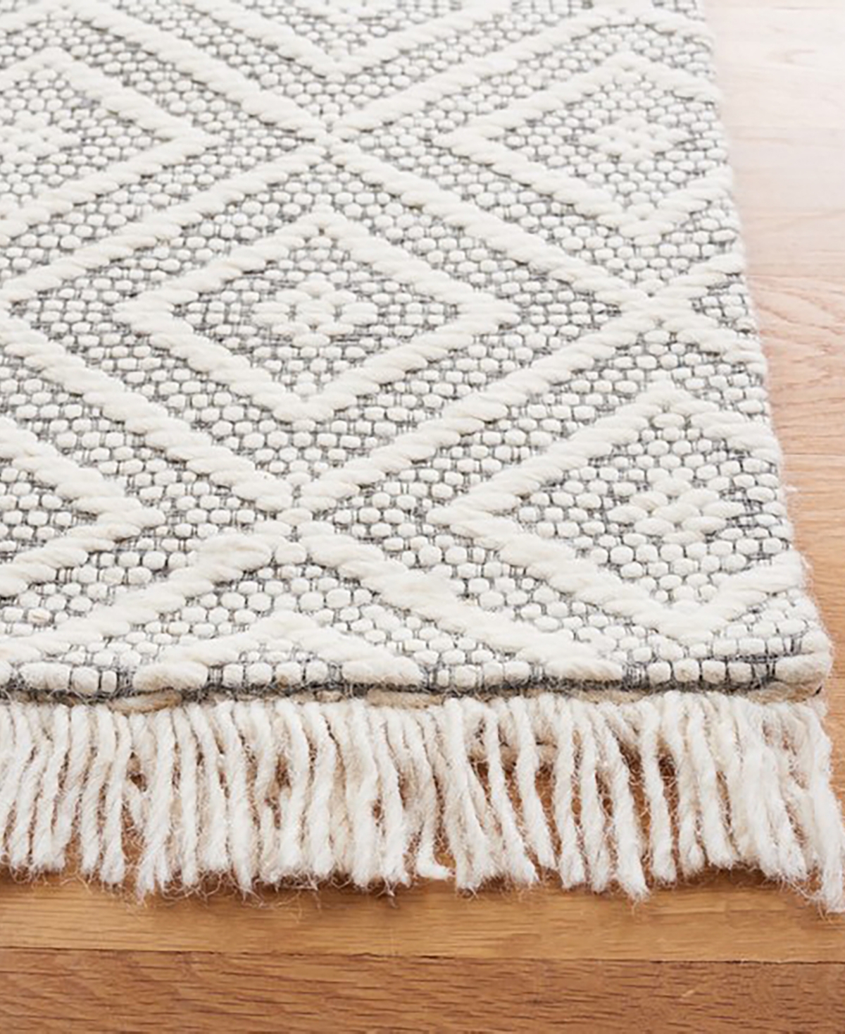 Safavieh Marbella I MRB206A 6'x9' Area Rug -Gray