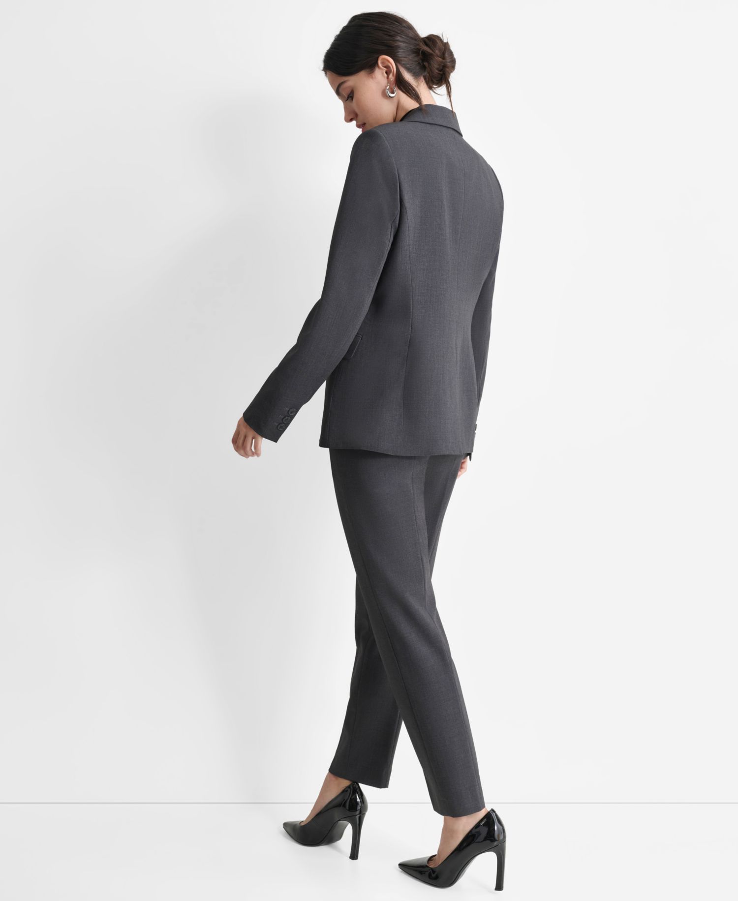 Women’s Notch-Lapel Button-Front Long-Sleeve Blazer
