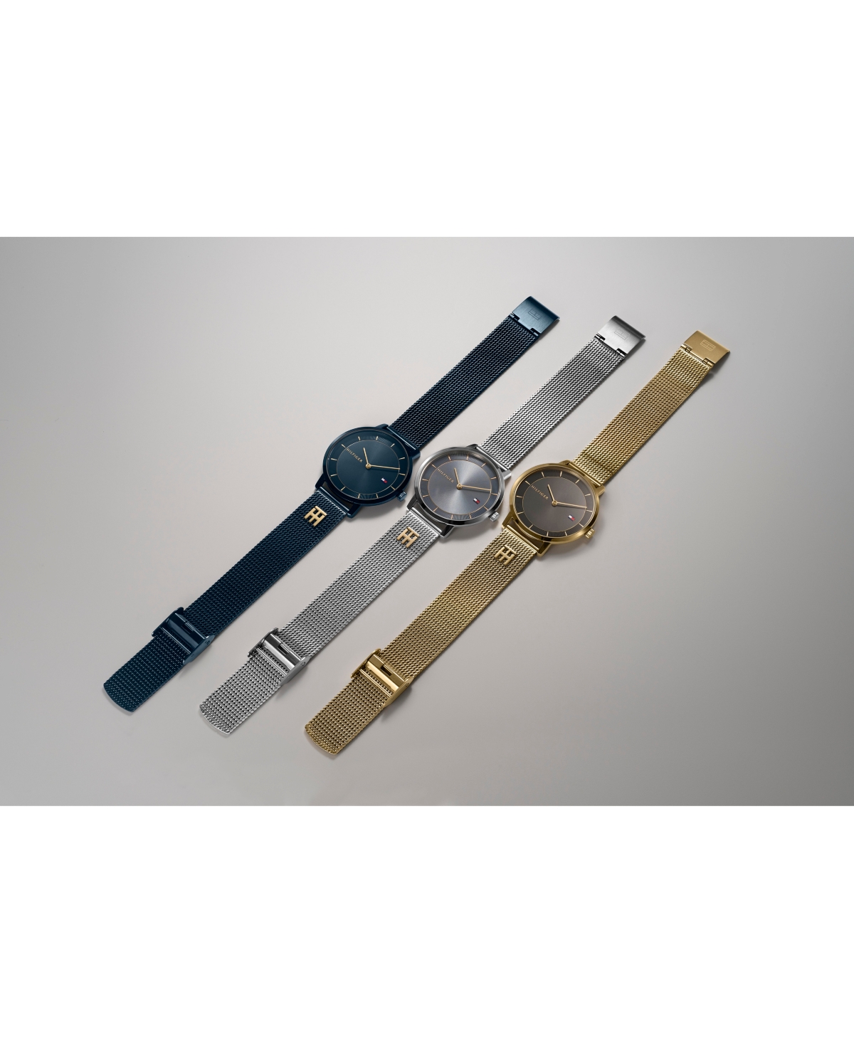 Tommy Hilfiger Women's Quartz Silver-tone Stainless Steel And Carnation Gold Steel Mesh Bracelet Watch 35mm In Silver