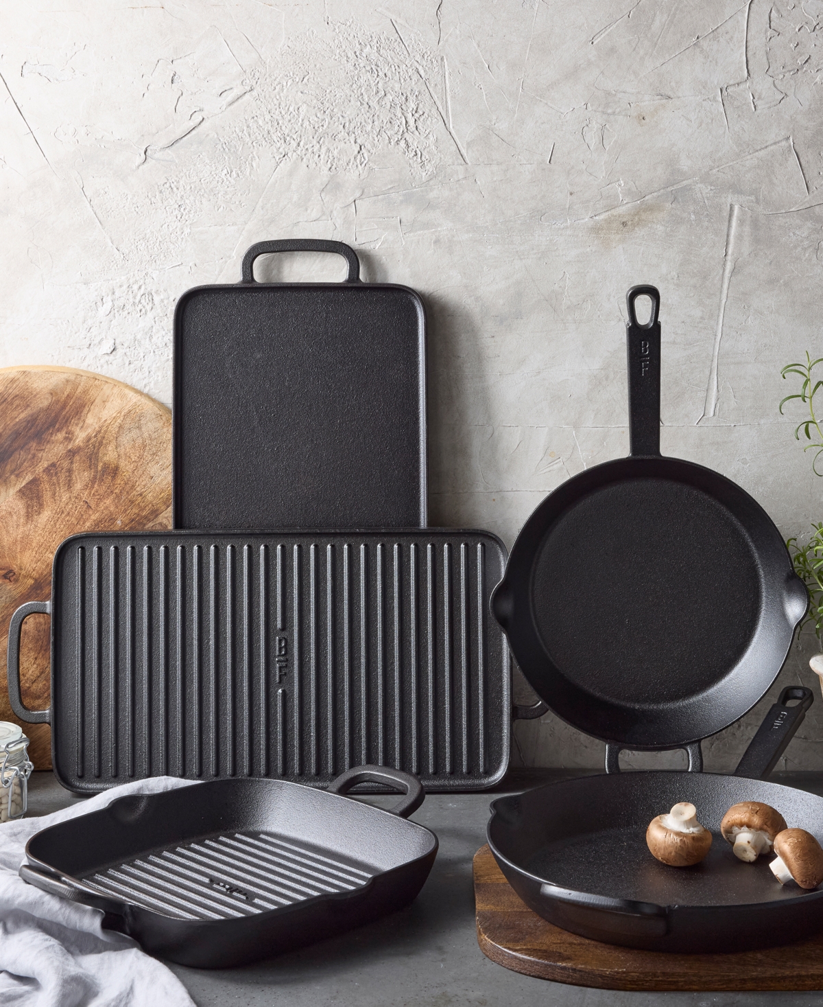 Greenpan X Bobby Flay Cast Iron 10" Frypan In Black