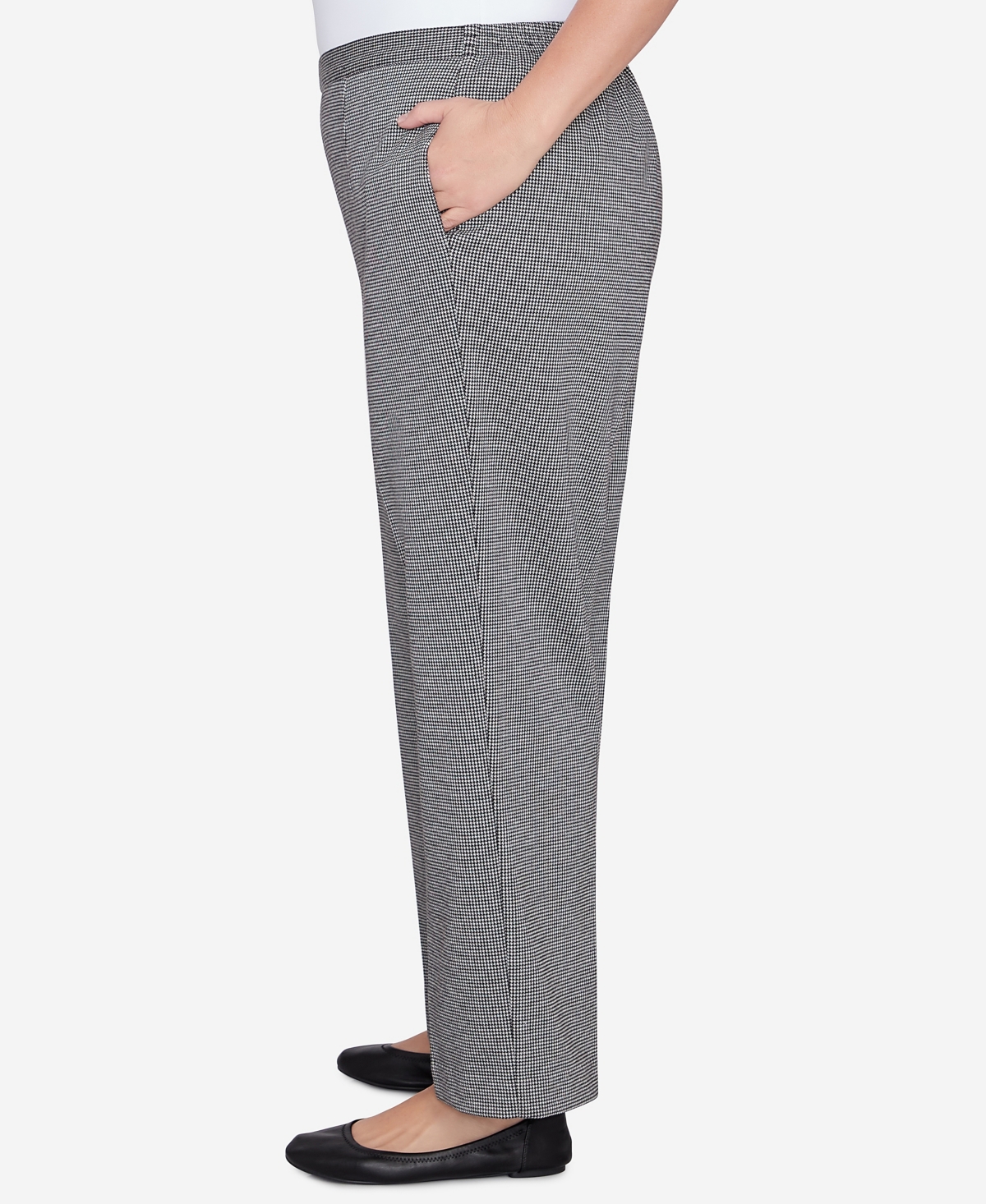Alfred Dunner Plus Size Runway Ready Chic Pull On Houndstooth Short Length Pants -White Metallic