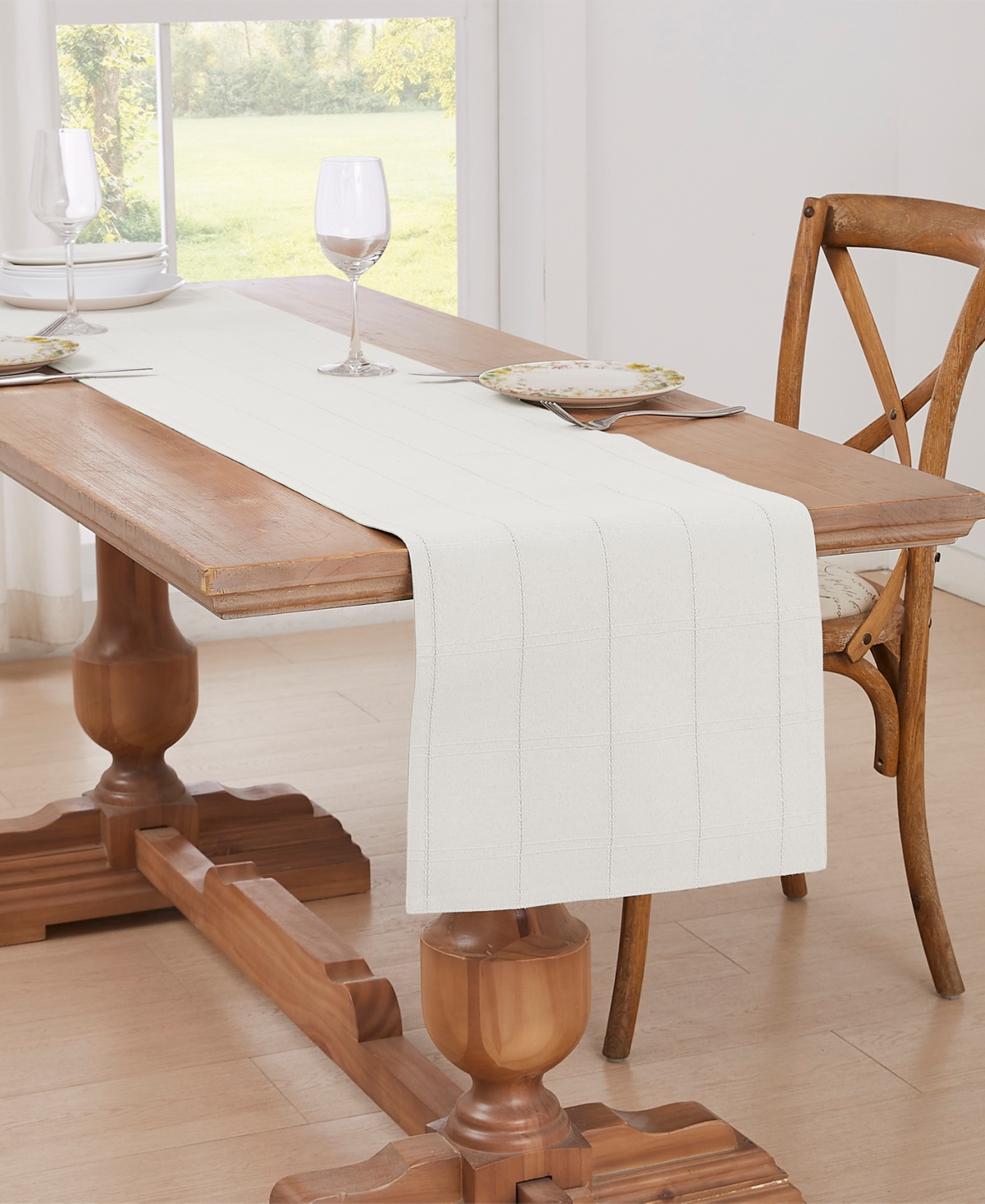Izod Chadwick Table Runner, 14" X 72" In White
