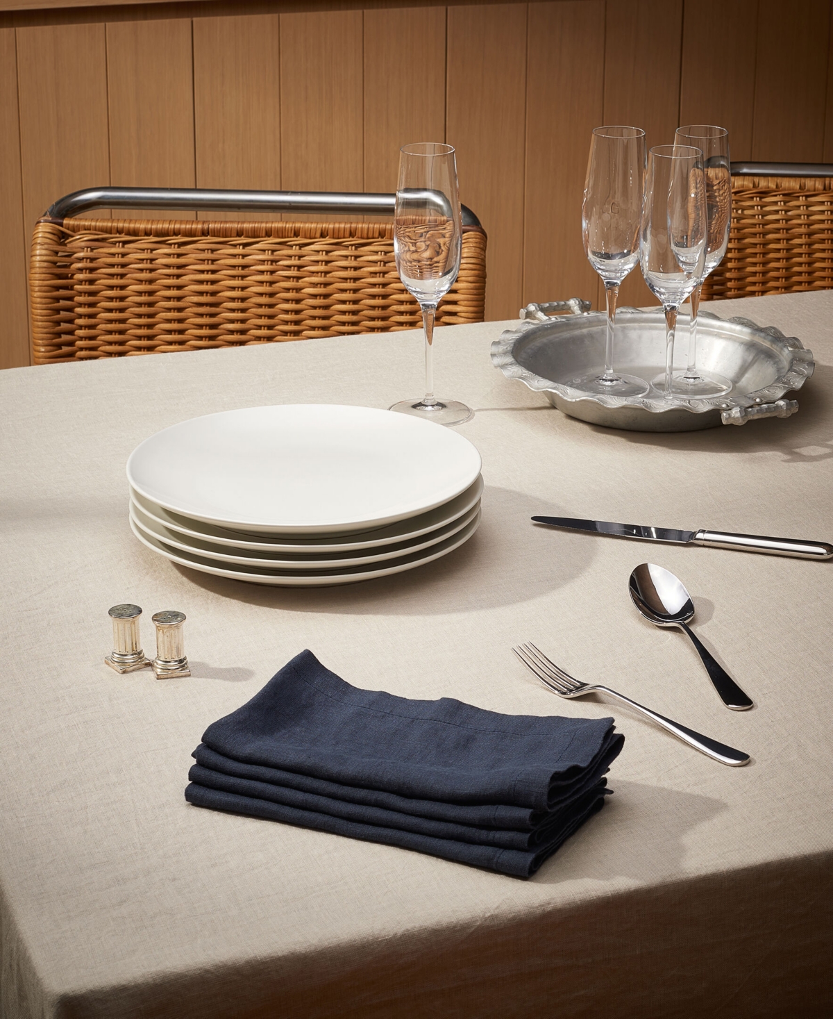Year & Day Linen Solid-color Napkin, Set Of 4 In Midnight