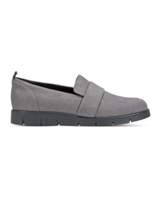 Women's Ramone Casual Slip-On Almond Toe Shoes