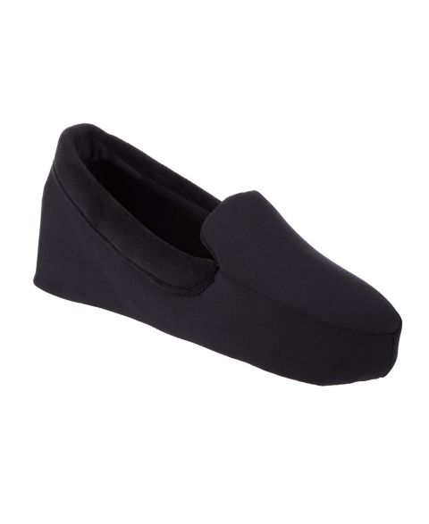 Женские тапочки Isotoner Signature Moccasin Slippers, цвет: Чёрный