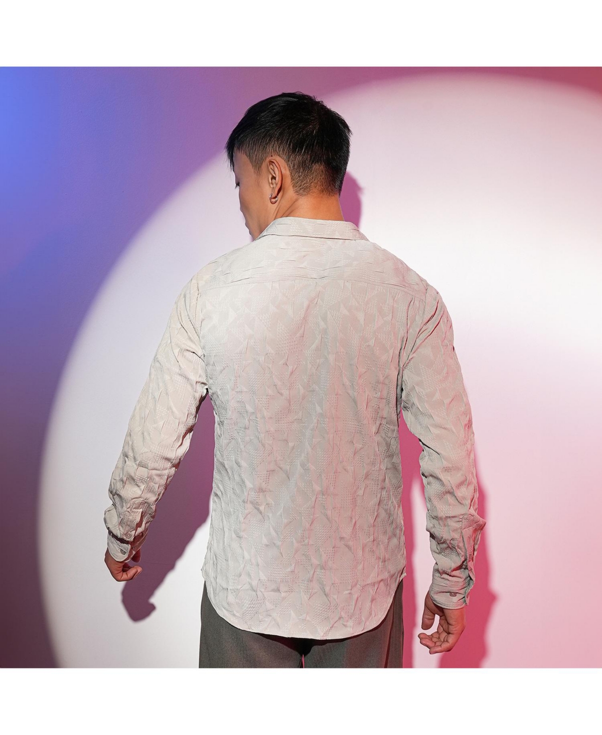 Campus Sutra Men's Greige Geometric-Texture Shirt -khaki