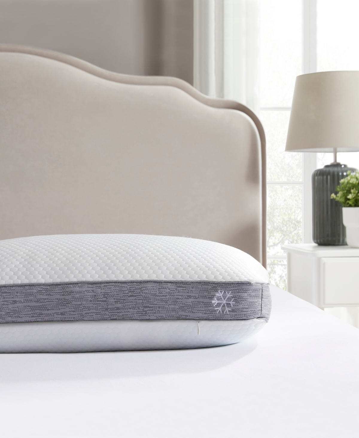 Nestl Adjustable Memory Foam Blend Cooling Pillow, Classic, Queen In White