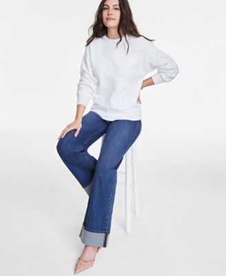 На 34-м женском свитере с блестками, эксклюзивно в Macy's