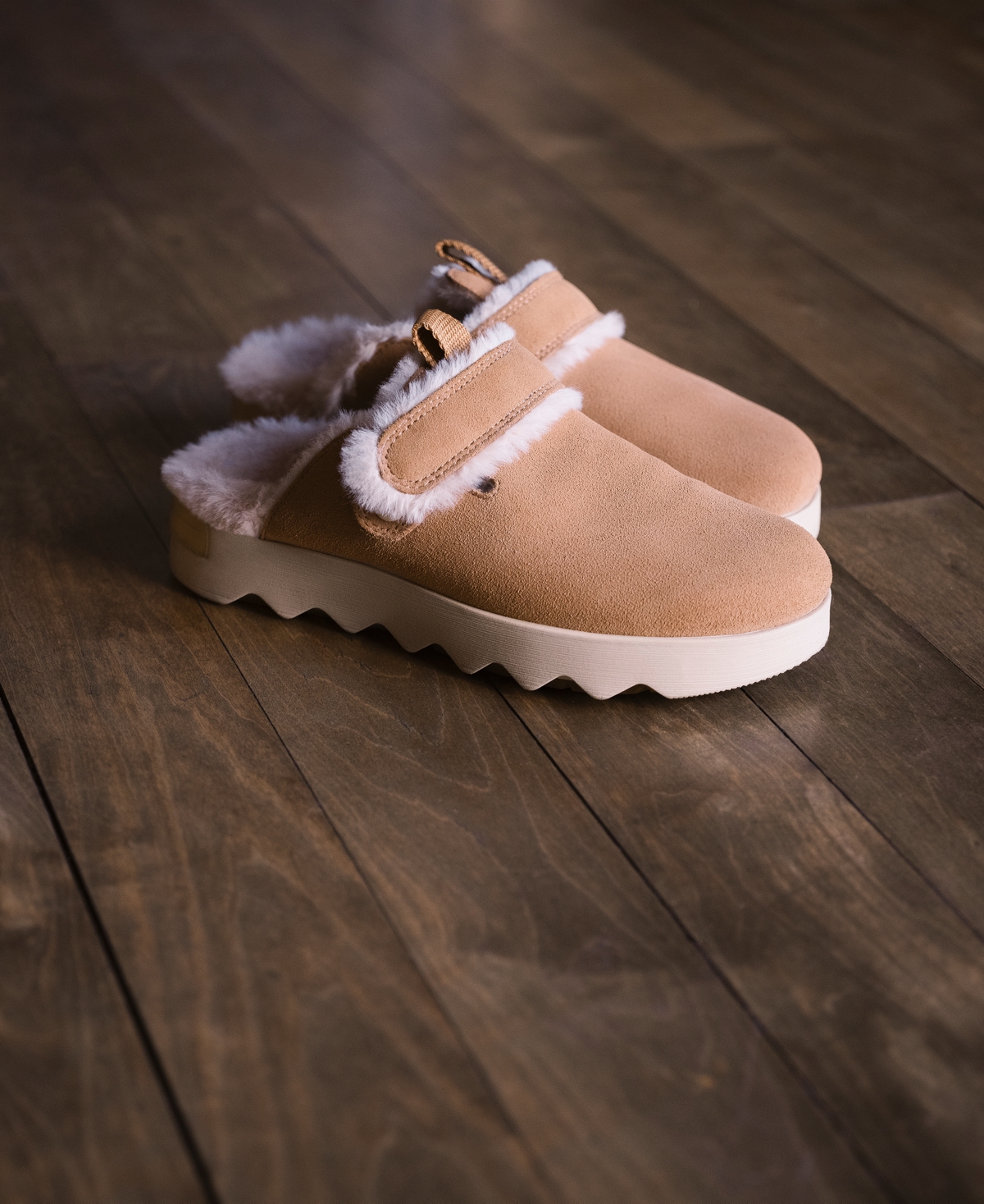 Sorel Women's Viibe Cozy Slip-On Clog Flats - Natural