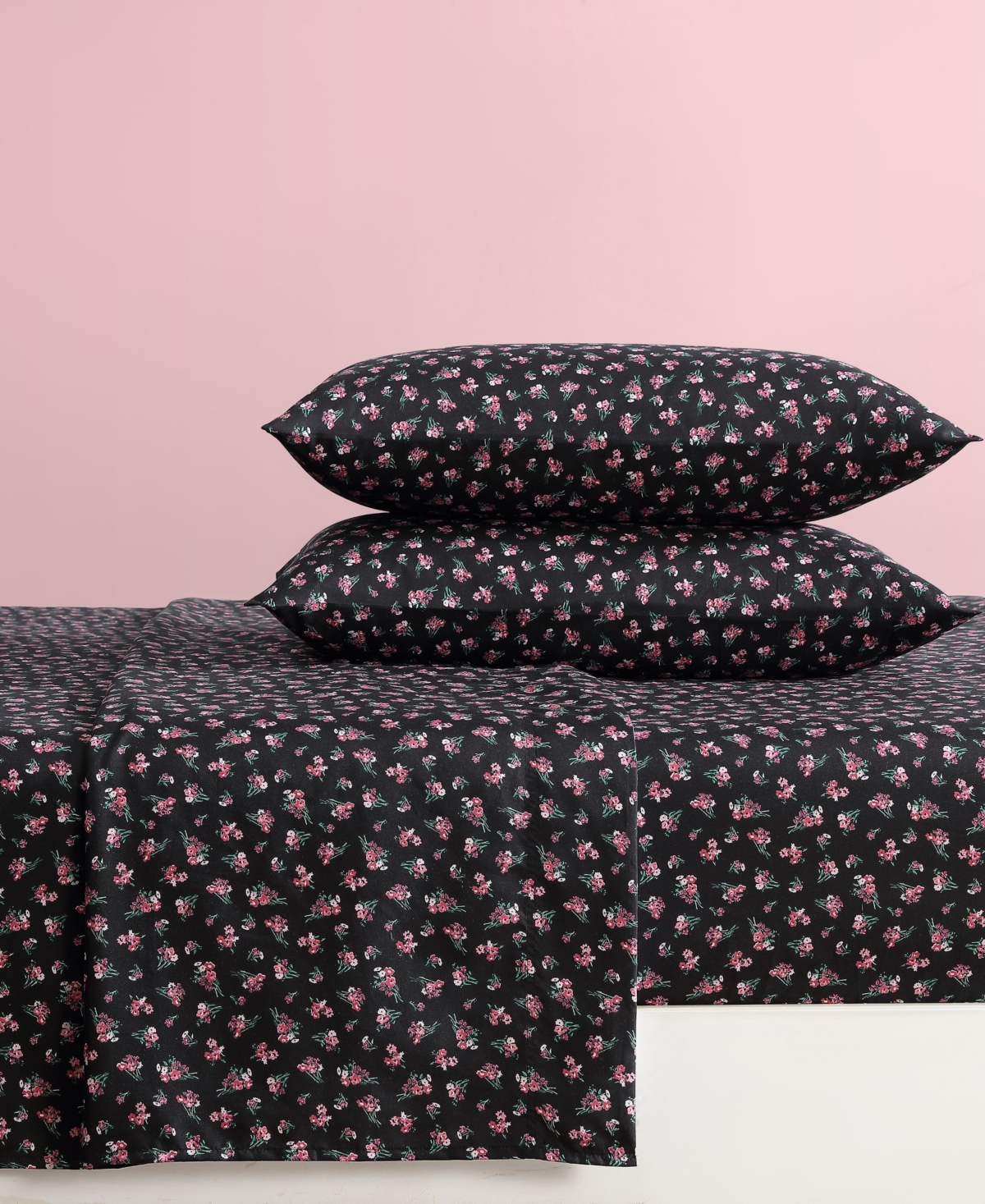 BETSEY JOHNSON PRINTED MICROFIBER 3 PIECE SHEET SET, TWIN 