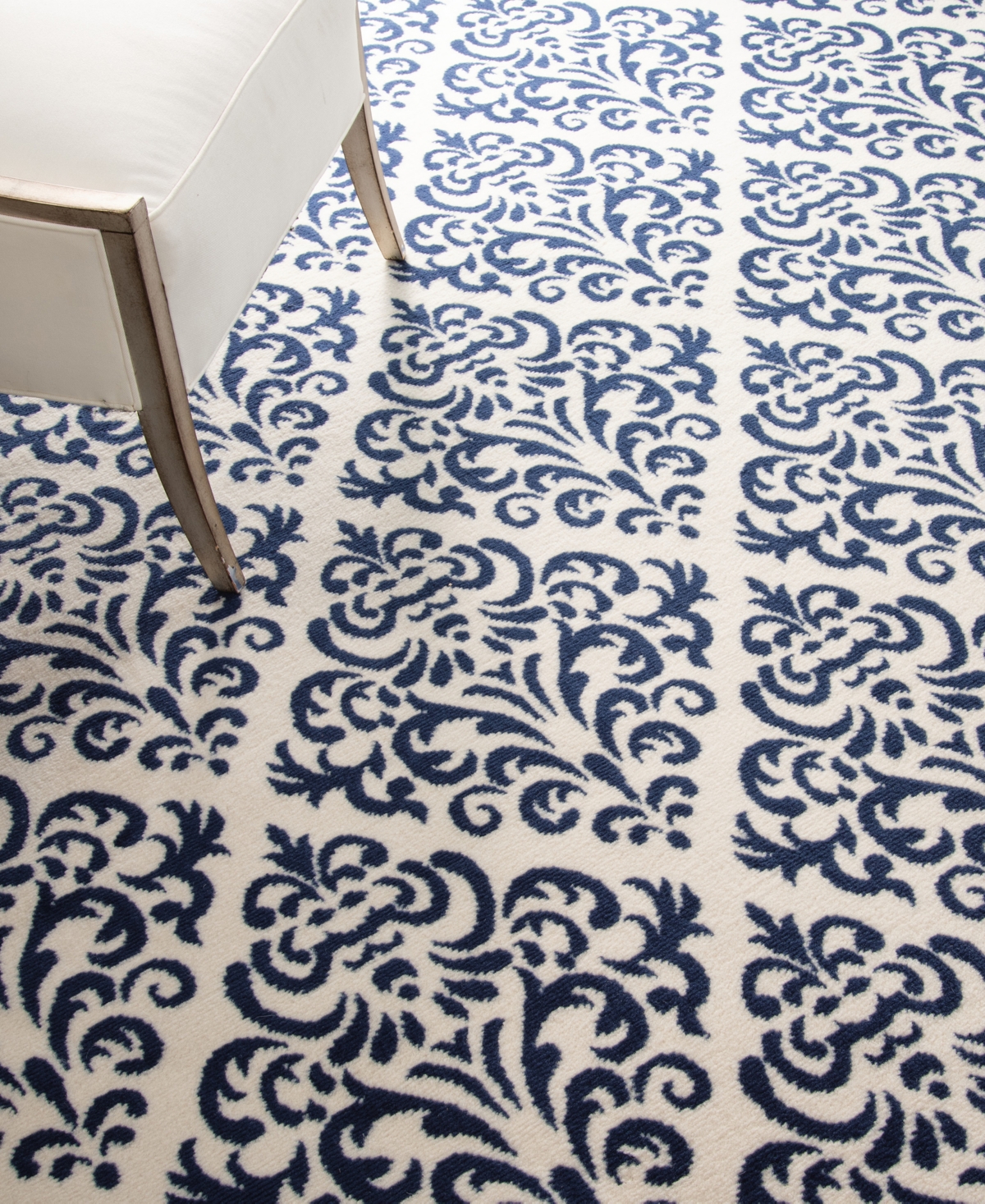 Nourison Home Grafix Grf06 8'x8' Round Area Rug In White,blue