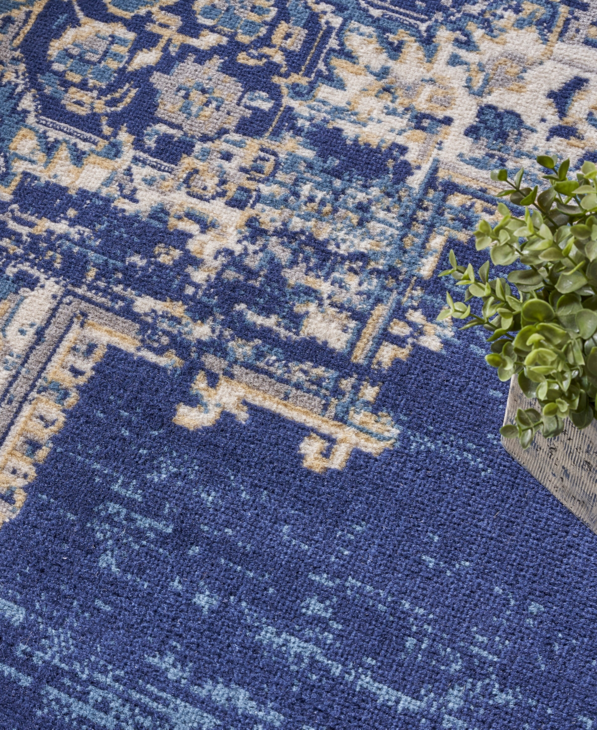 Nourison Home Grafix Grf14 7'x10' Area Rug In Blue