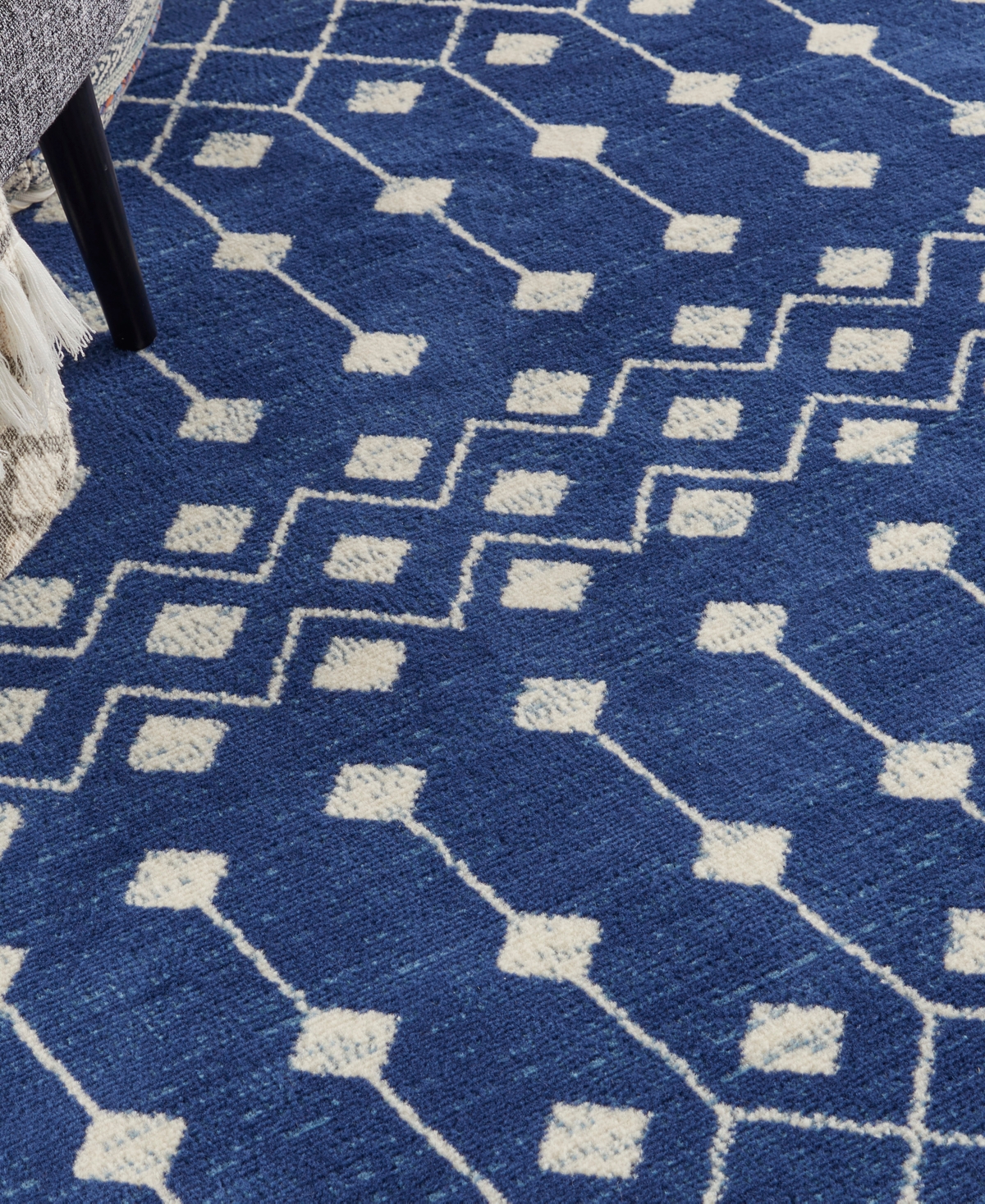 Nourison Home Grafix Grf37 5'3"x5'3" Round Area Rug In Navy