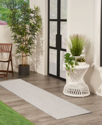 Courtyard COU01 2'2"x10' Runner Area Rug